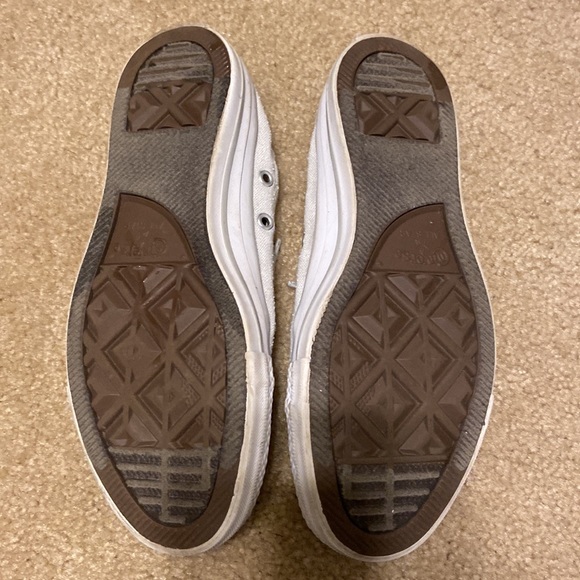 GUC Chuck Taylor Shorline Slipon, size 6 - Picture 2 of 6